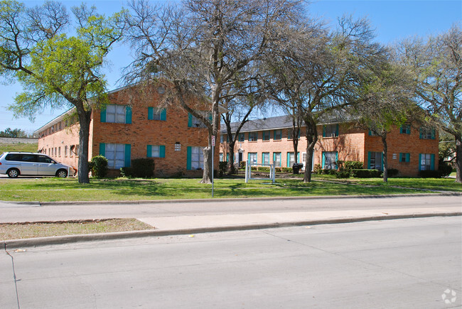 Fairfield Apartments - Bowser Place