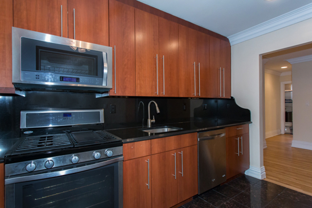 Granite Kitchen! - Fairfield Residences At Cedarhurst Park House