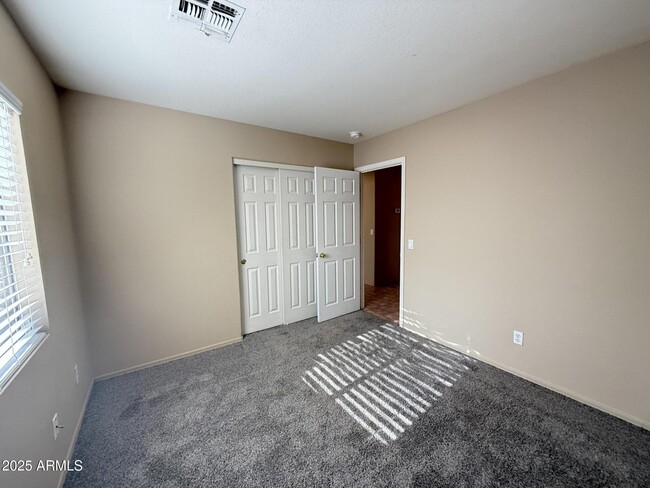 Building Photo - 12934 W Hearn Rd