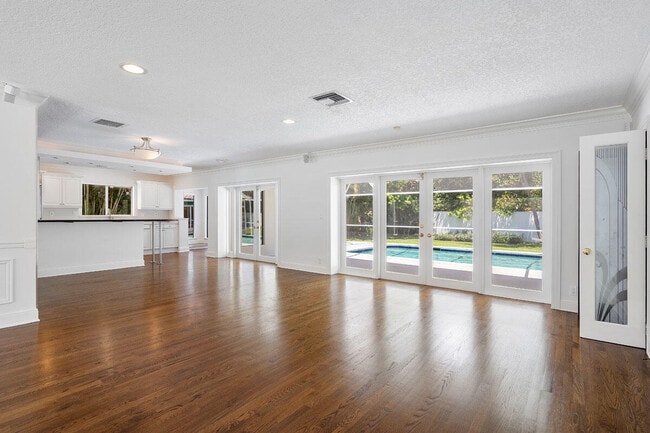 Building Photo - 263 S Maya Palm Dr