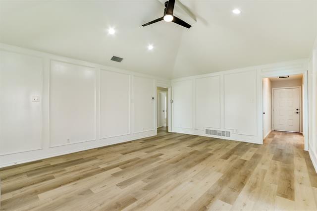 Building Photo - 331 Aspenway Dr