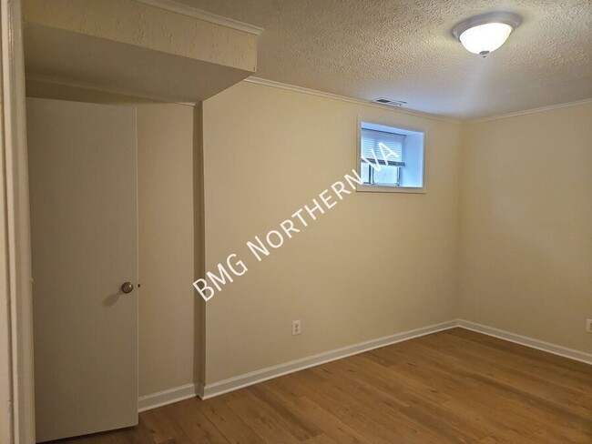 Building Photo - 9103 Vosger Ct