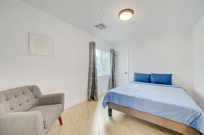 Building Photo - FANTASTIC FULLY UPGRADED FURNISHED RENTAL LOCATED IN THE SOUTHWEST!!!