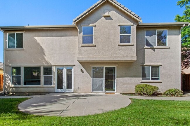 Building Photo - 991 Zephyr Ct