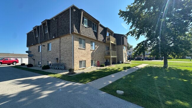 Building Photo - 2390 Bicentennial Ave