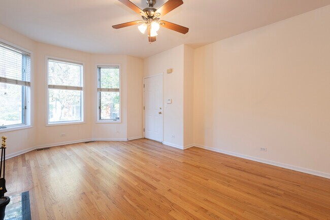 Building Photo - 1531 N Paulina St