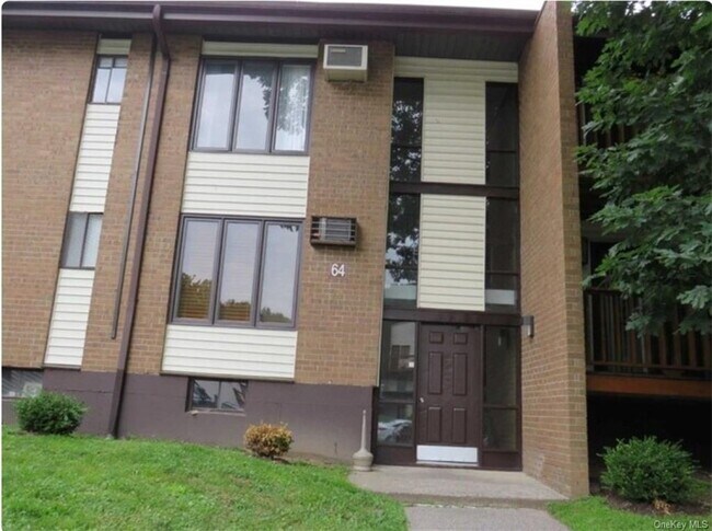 Building Photo - 3 3 Hook Rd