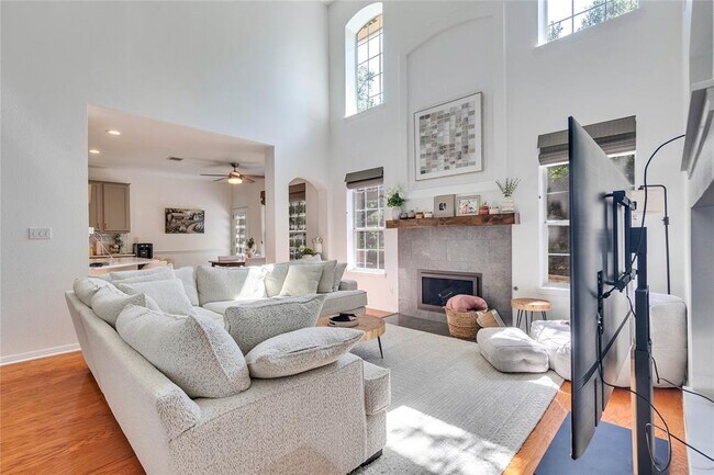 Building Photo - 308 Chesapeake Bay Ln S