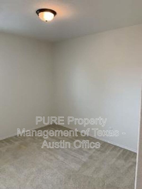 Building Photo - 2471 Sunrise Rd