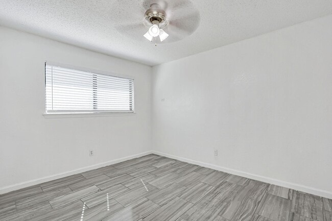 Building Photo - beautiful swimming pool and backyard oasis! fully remodeled home new appliances !