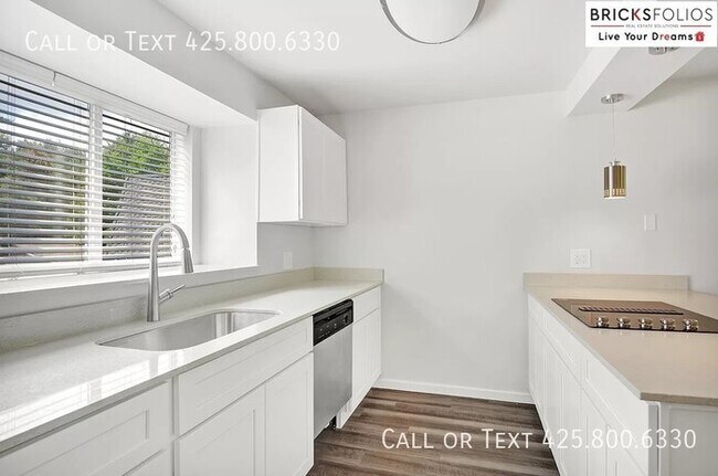 Building Photo - Beautiful Condo For Rent in Kirkland