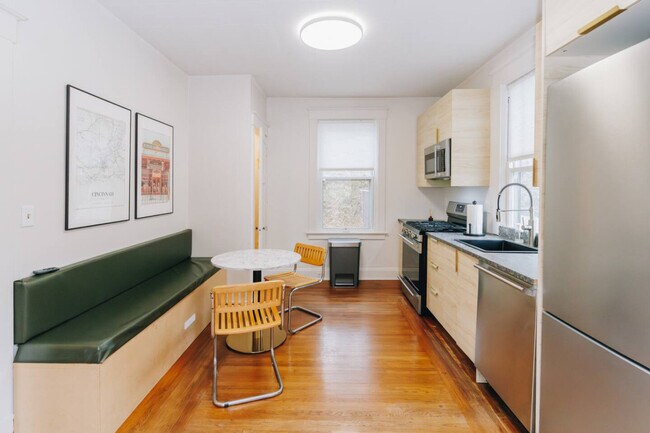 Building Photo - 3508 Tarpis Ave