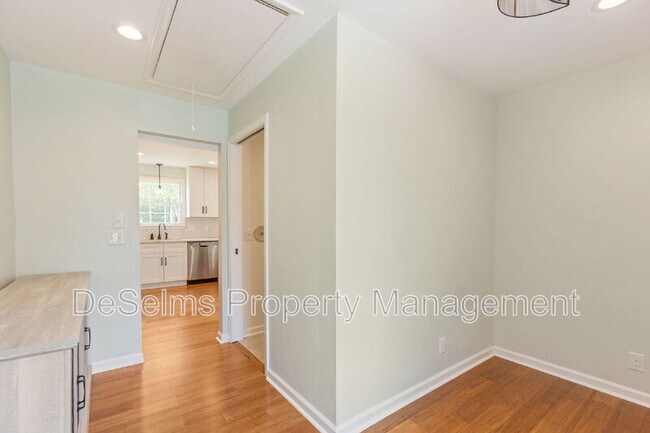 Building Photo - 6999 Tartan Dr