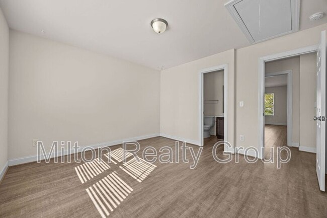 Building Photo - 91 River Stancil Dr