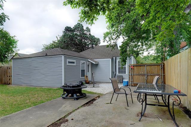 Building Photo - 219 Hartsdale Dr