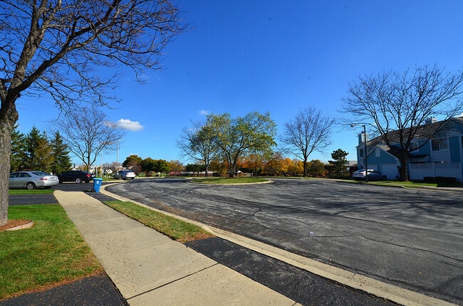 Building Photo - 439 Valley Forge Ct