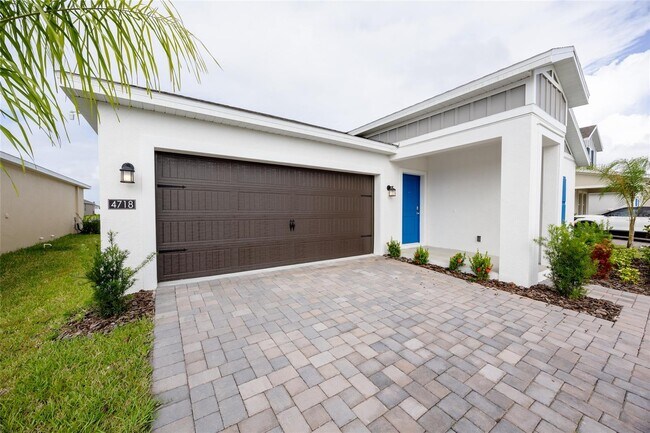 Building Photo - 4718 Golden Knight Blvd