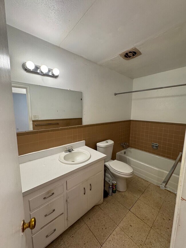 Building Photo - 4434 29th St