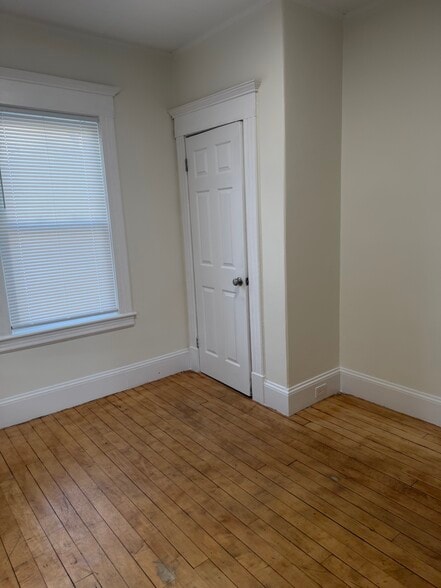 Room 3 - 677 Westford St