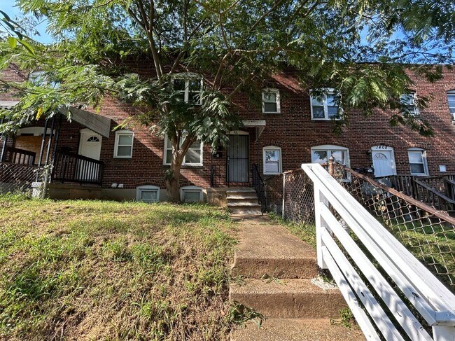 Building Photo - 1406 Filbert St