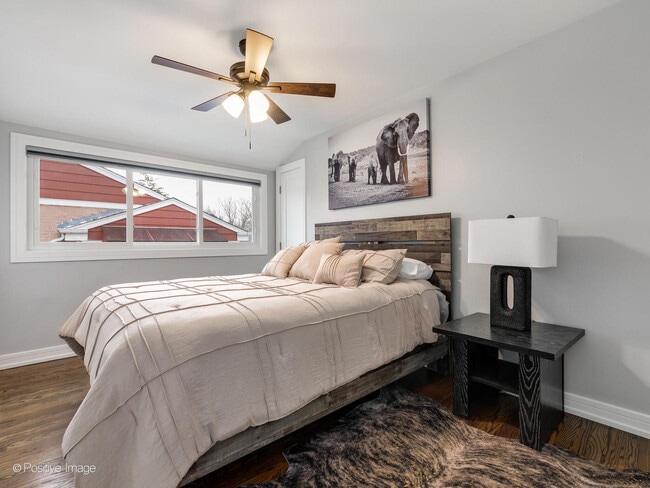 Building Photo - 7225 E Prairie Rd