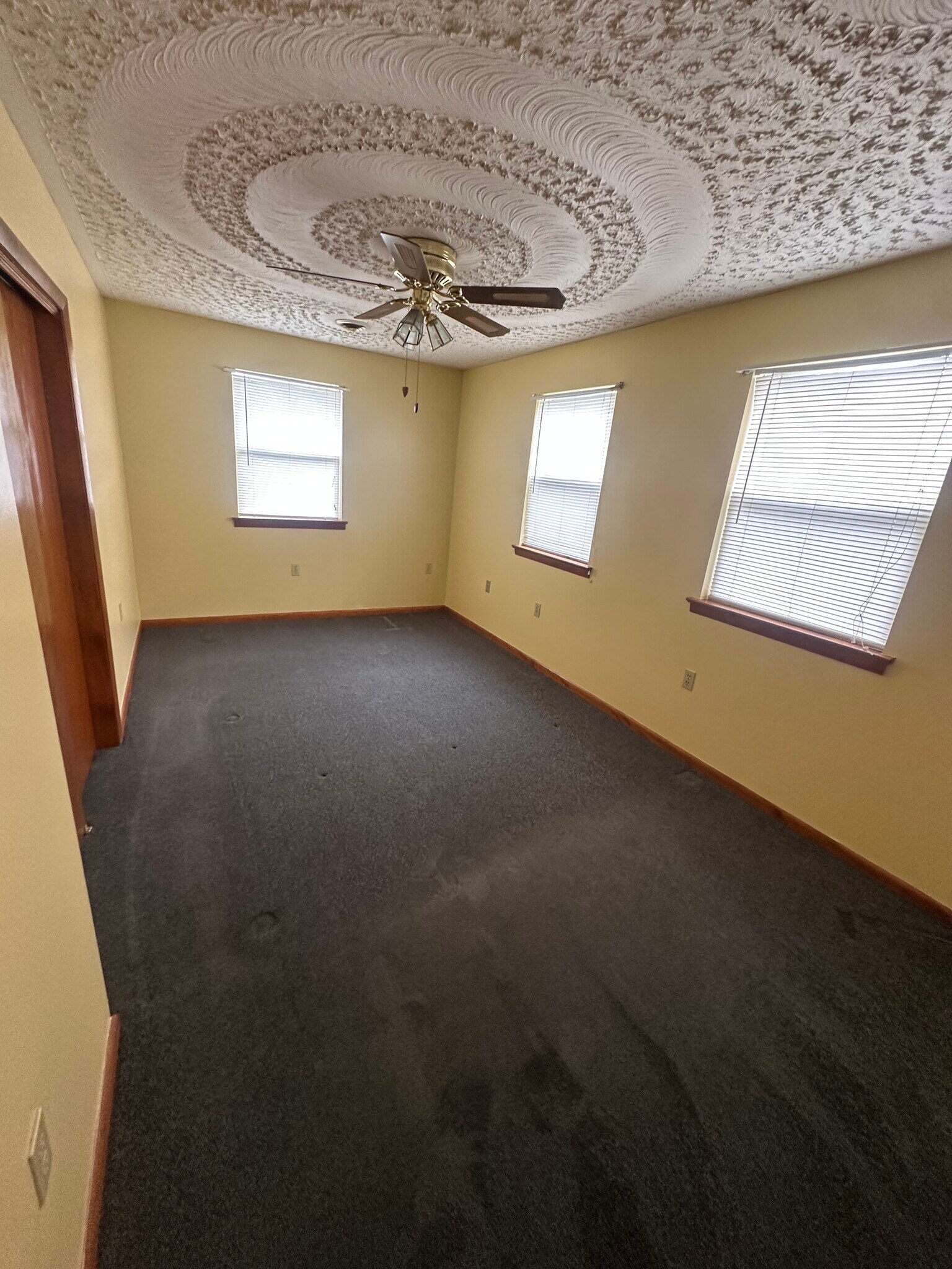 Building Photo - 7349 Waldman Ave