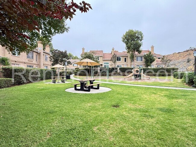 Building Photo - 11553 Westview Pkwy