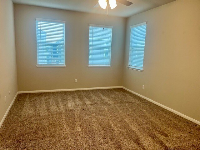 Building Photo - 3115 Flower Market Ln