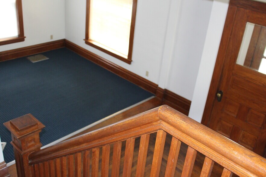 Building Photo - 514 Wheaton Ave