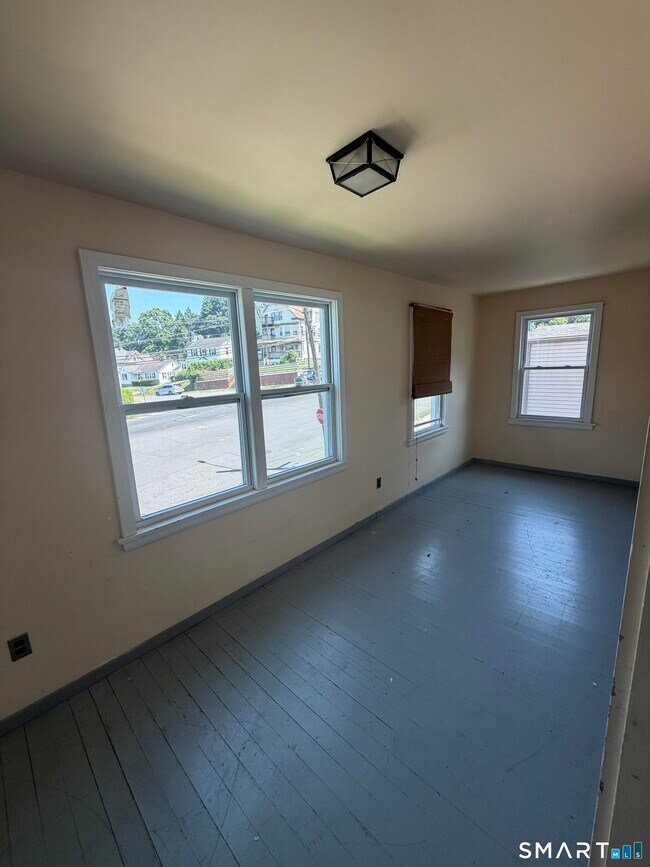 Building Photo - 9 Pierpont St