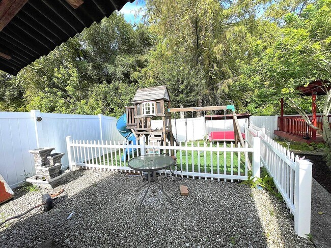 Building Photo - 2348 Cordova Ct