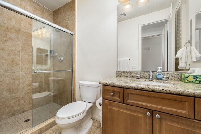 Building Photo - 48416 Legacy Dr
