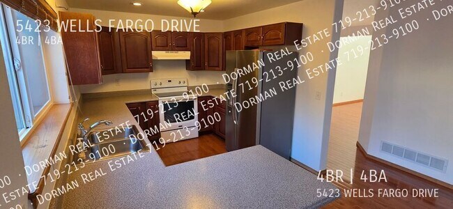 Building Photo - 5423 Wells Fargo Dr W