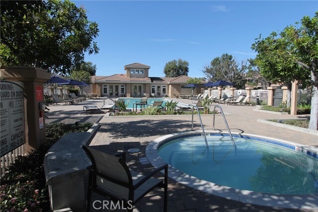 Building Photo - 8460 E Tioga Way