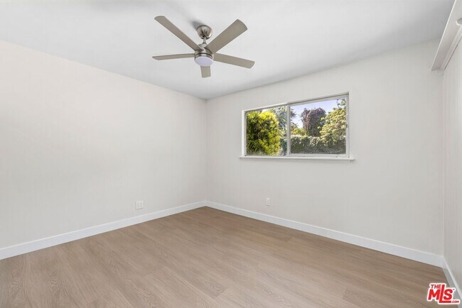 Building Photo - 23414 Dolorosa St