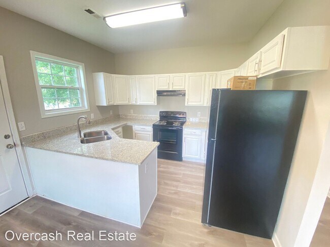 Building Photo - 4 br, 2 bath House - 100 S. Little Texas Road