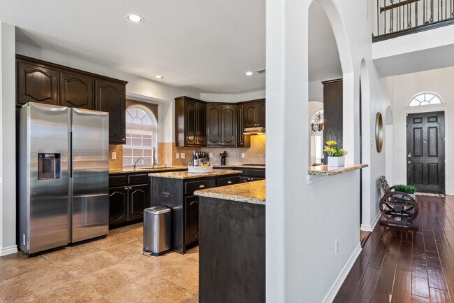 Building Photo - 7016 Playa