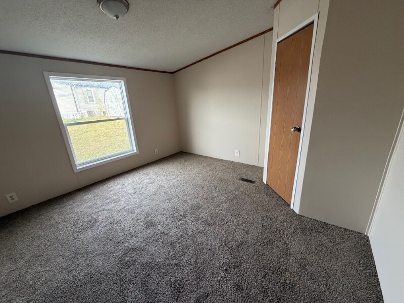 Building Photo - 2500 Mann Rd