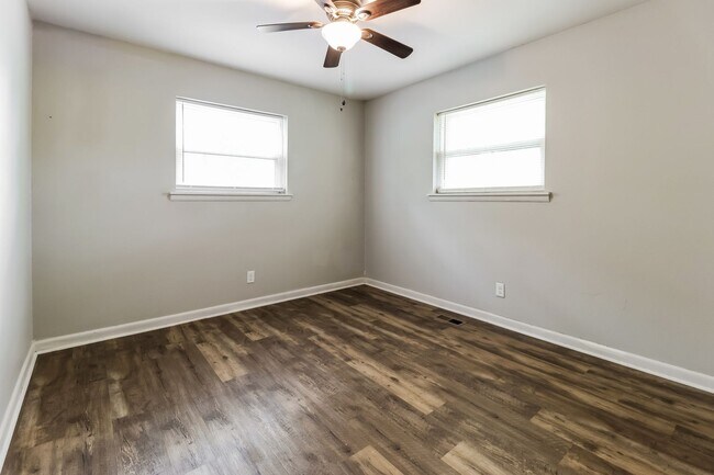 Building Photo - 62 Cliffwood Cir