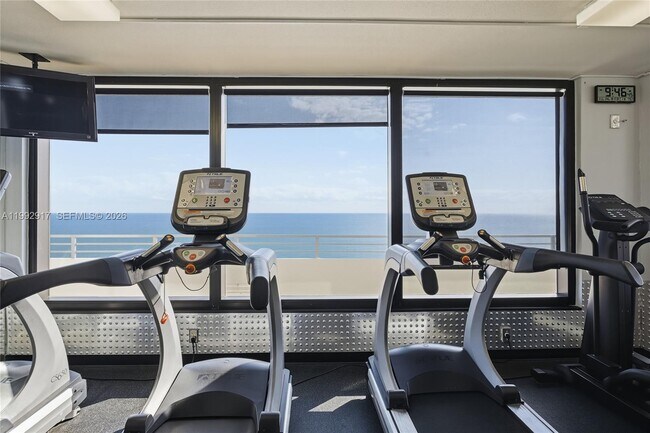 Building Photo - 5555 Collins Ave