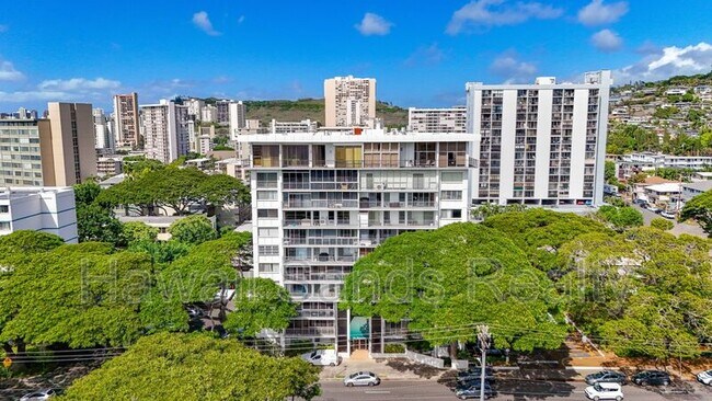 Building Photo - 1710 Punahou St