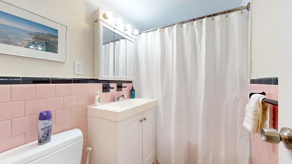 Primary Photo - 79 Chestnut St