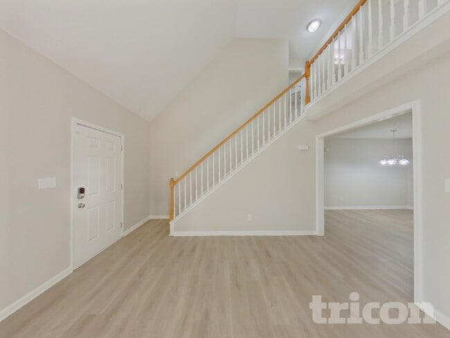 Building Photo - 2023 Westminster Ln