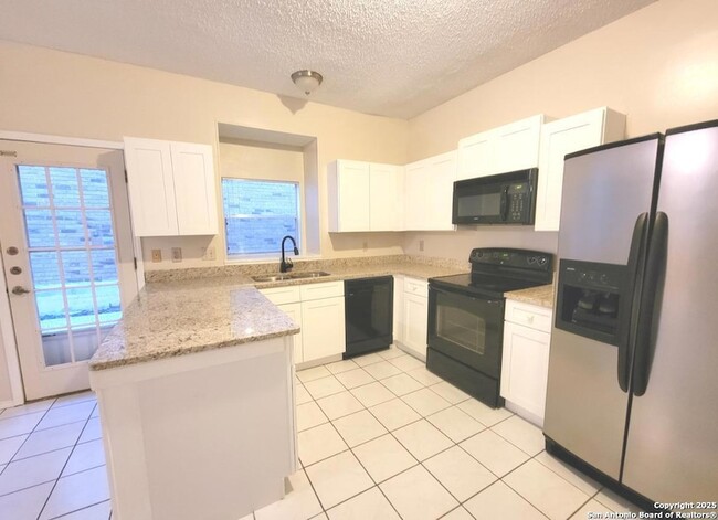 Building Photo - 5955 Heather View