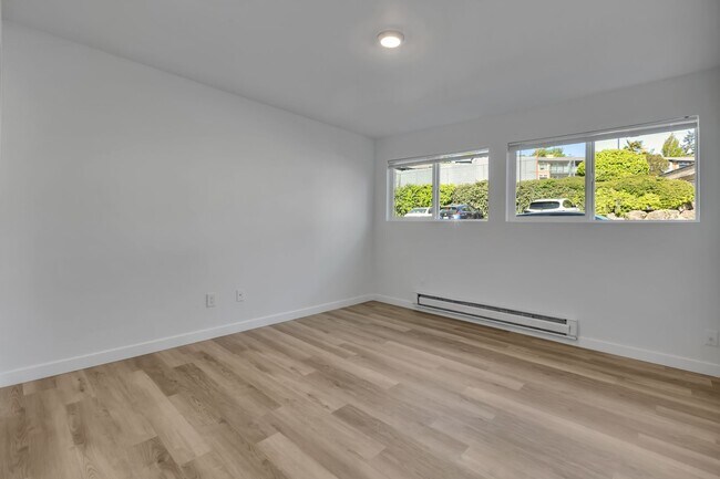 Building Photo - 15142 65th Ave S