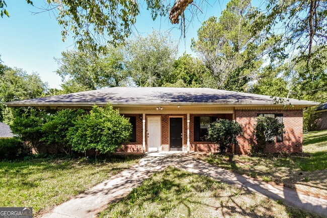 Primary Photo - 320 Freeport Dr