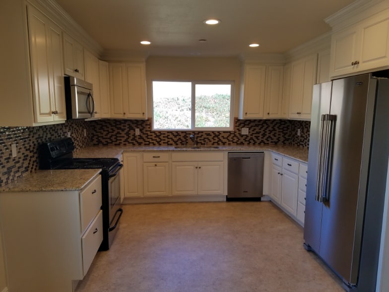 Building Photo - 19965 Pesante Rd