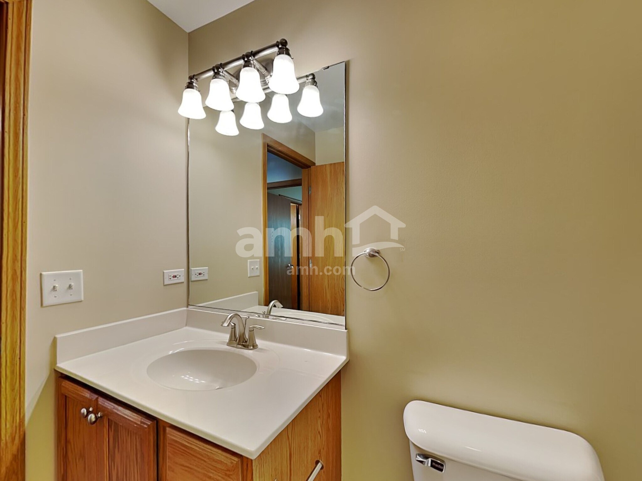 Building Photo - 329 Verbena Ln