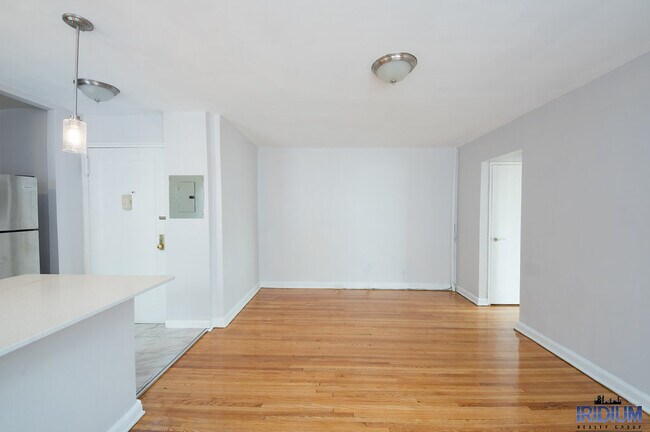 Building Photo - 33 Branch Brook Pl