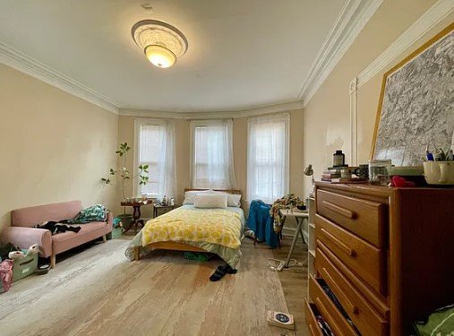 Building Photo - 68 John St